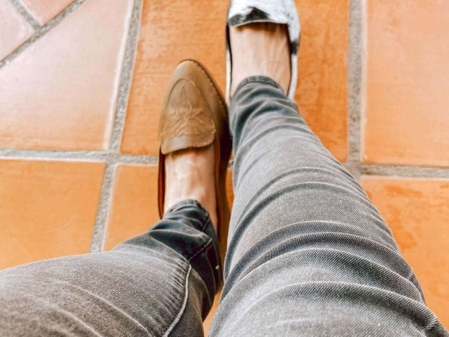 Western Mules vs Cowgirl Booties: Summer Style Showdown - Stiefeld Boots