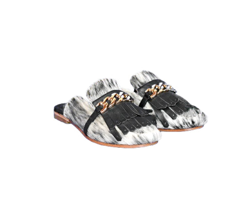 Flat leather sole of Ines western fringe mule, handmade in León Mexico