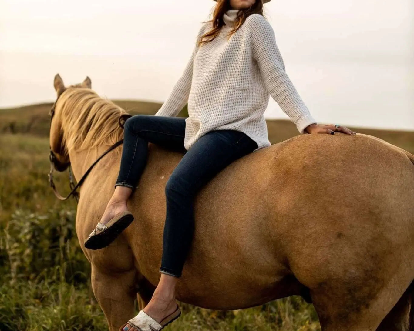 Tara Cowhide Slides Sandals - Women's Western Wear