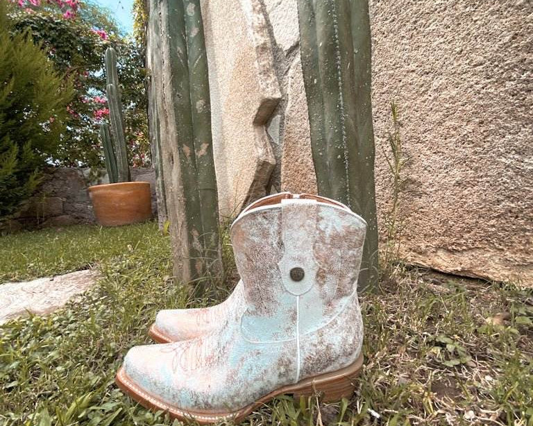 Loretta Metallic Rosegold Edition – Snip Toe - Stiefeld Boots