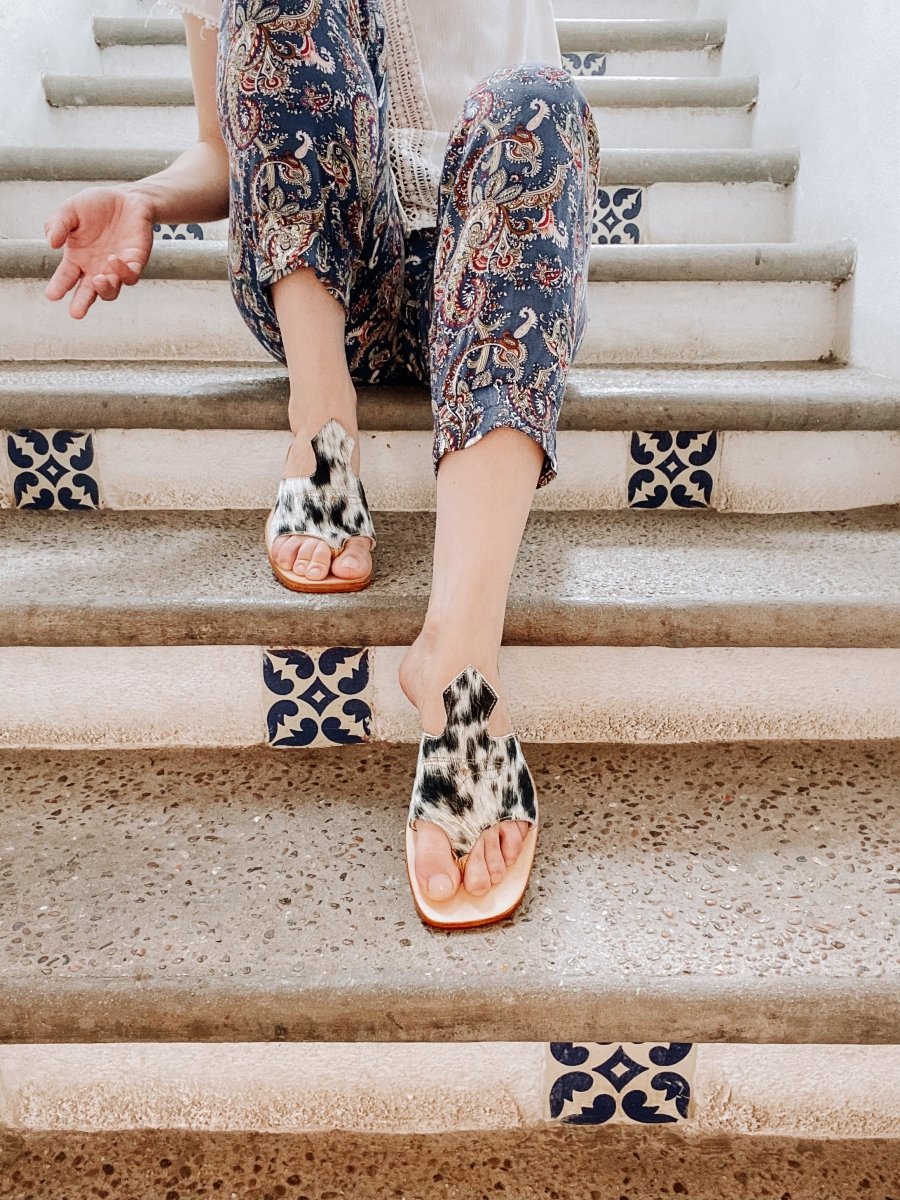 Luciana Hair - on - Hide Cowhide Sandals – Black & White - Stiefeld Boots