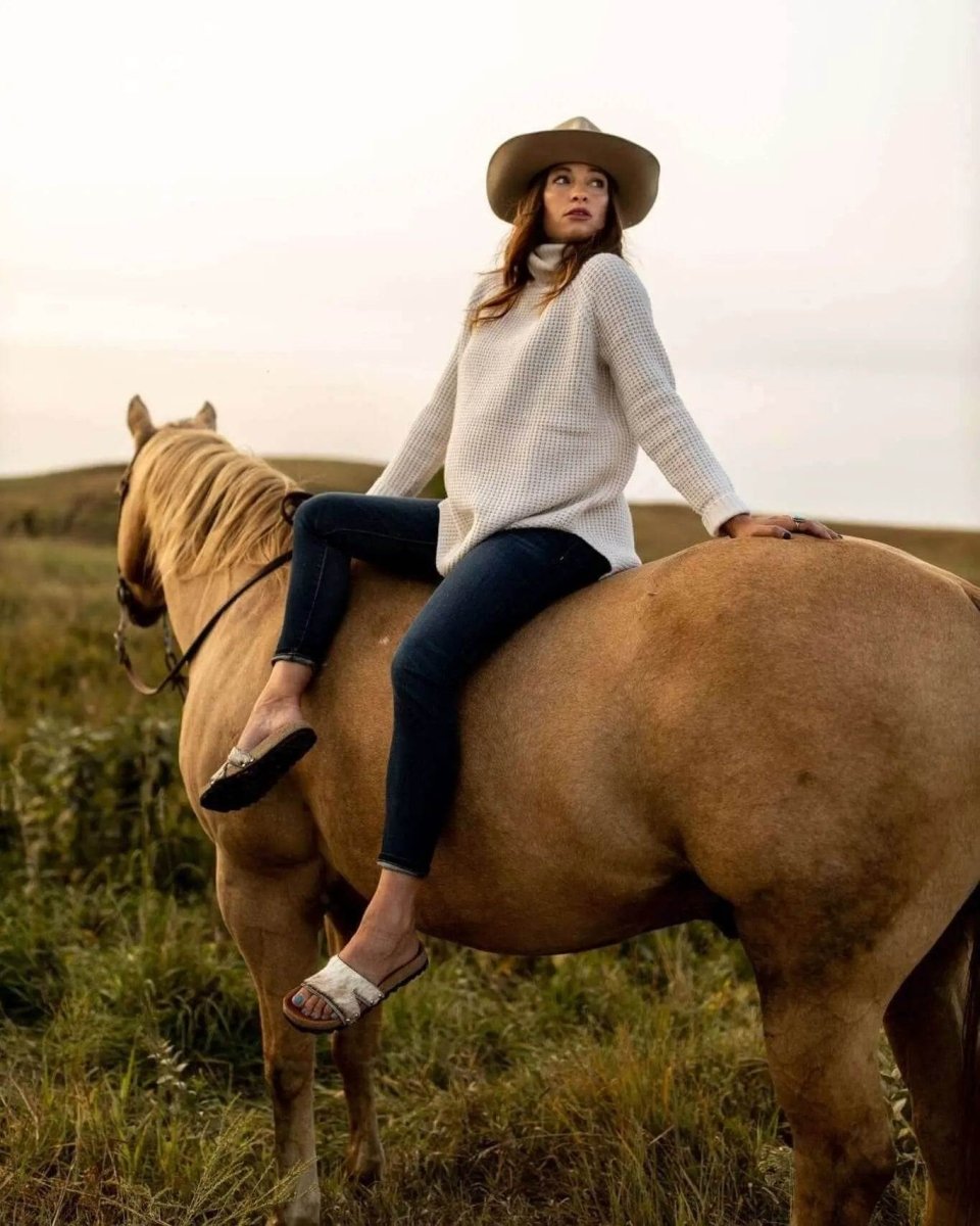 Tara Cowhide Slides Sandals - Women's Western Wear