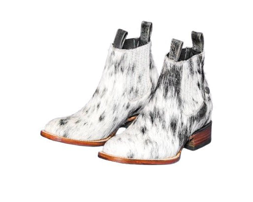 The Aurora Cowhide Boots – Size 7.5 US - Stiefeld Boots