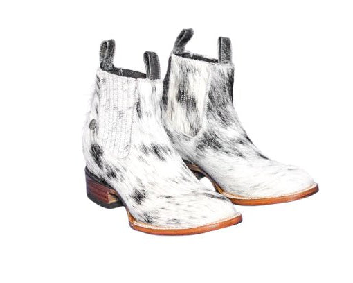 The Aurora Cowhide Boots – Size 7.5 US - Stiefeld Boots