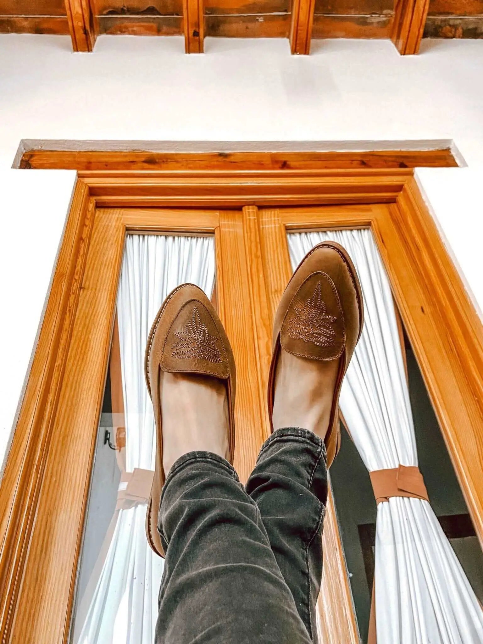 Gretta Cowhide Loafers – Brown Leather Almond Toe Western Loafers