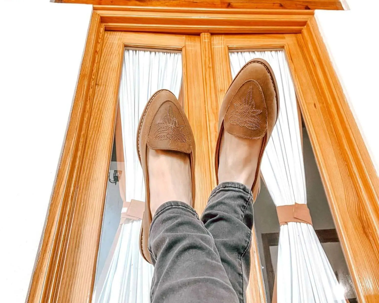 Gretta Cowhide Loafers – Brown Leather Almond Toe Western Loafers