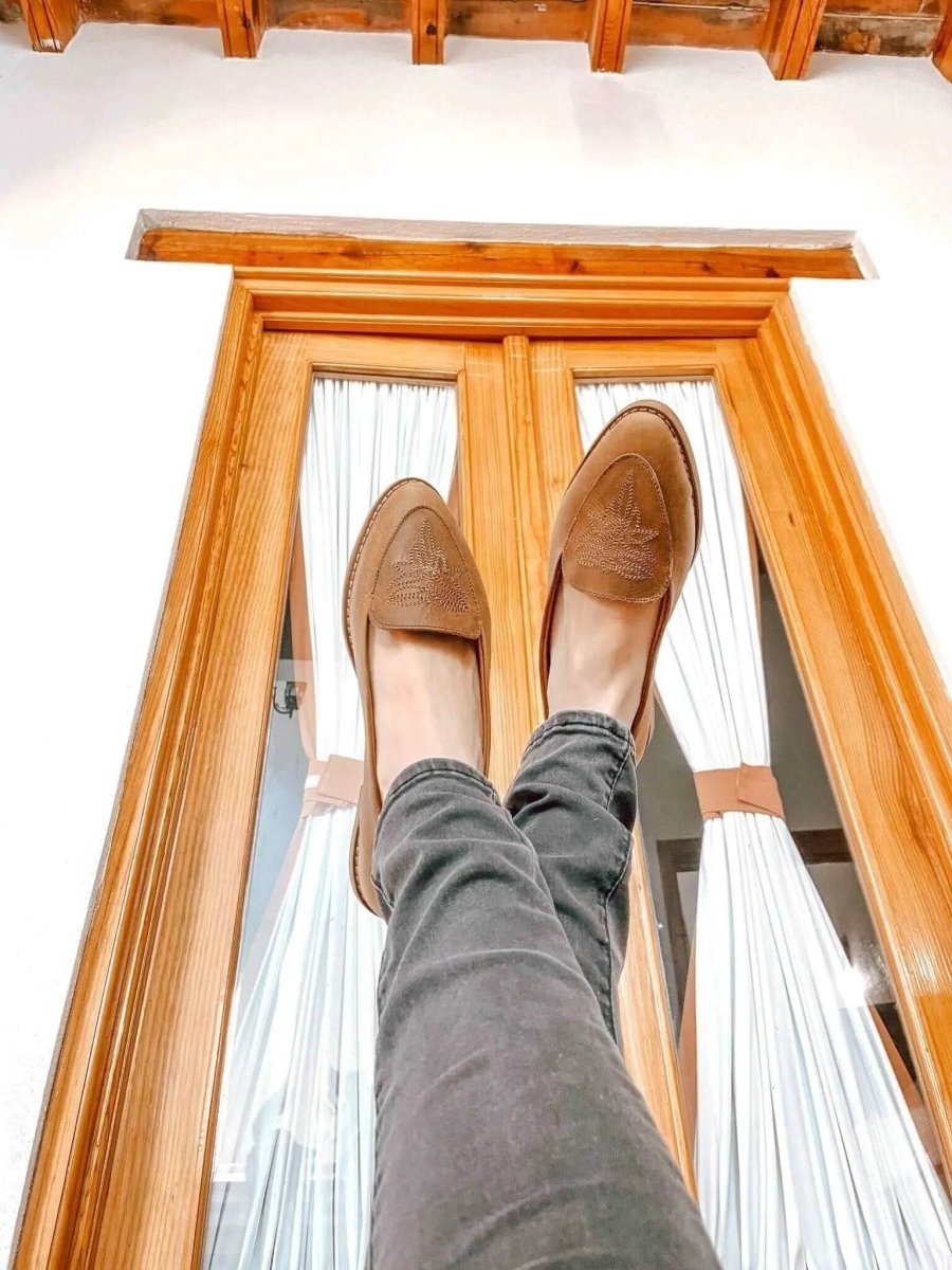 Gretta Cowhide Loafers – Brown Leather Almond Toe Western Loafers