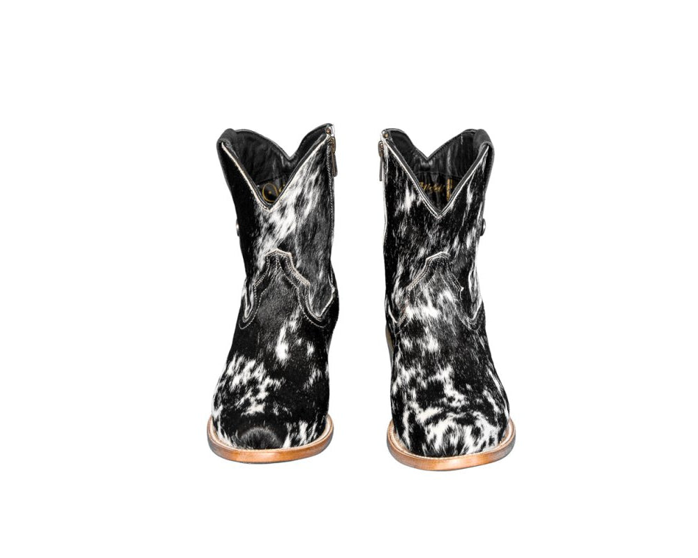 The Loretta Cowhide Boots - Size 6.5 US - Stiefeld Boots