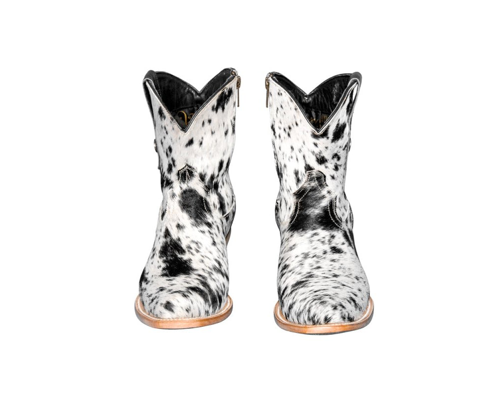 The Loretta Cowhide Boots - Size 7 US - Stiefeld Boots