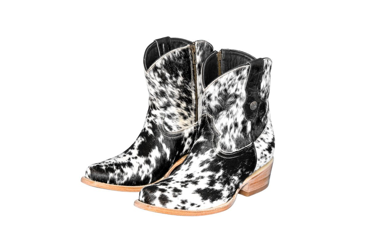 The Loretta Cowhide Boots - Size 7 US - Stiefeld Boots