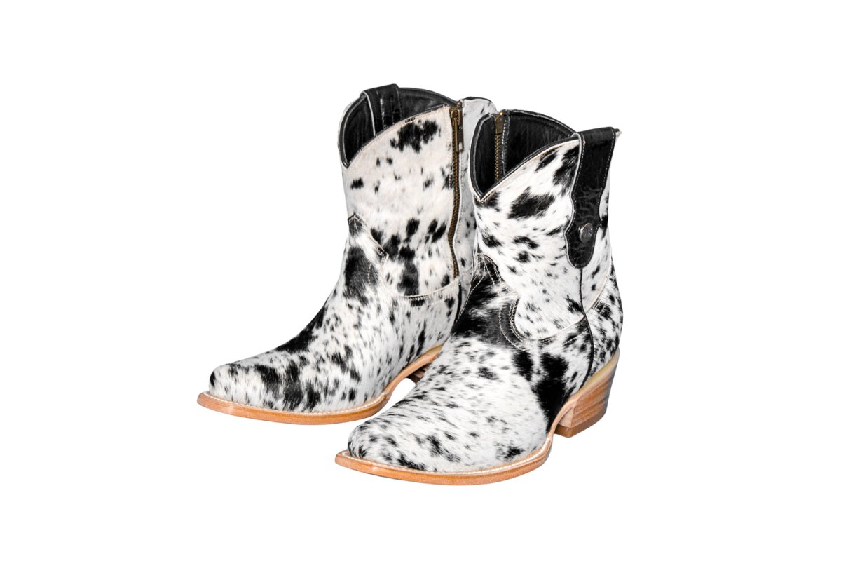 The Loretta Cowhide Boots - Size 7 US - Stiefeld Boots