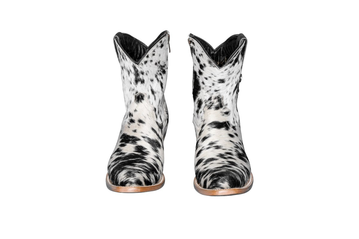 The Loretta Cowhide Boots - Size 8 US - Stiefeld Boots