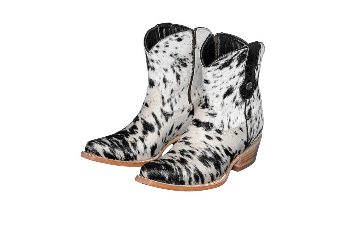 The Loretta Cowhide Boots - Size 8 US - Stiefeld Boots