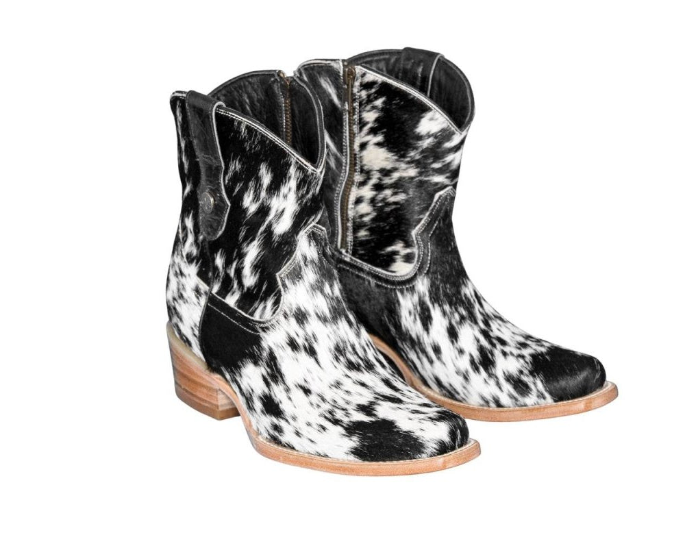 The Loretta Cowhide Boots - Size 8 US