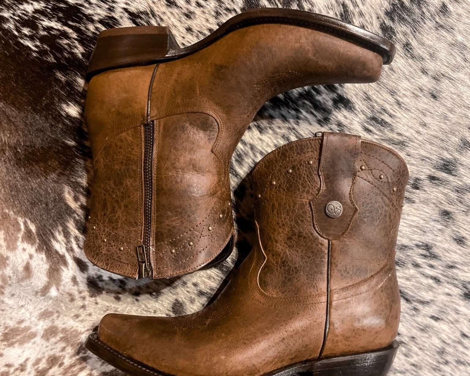 Loretta Brown Leather Boots – Short Western Boots with Decorative Hardware
