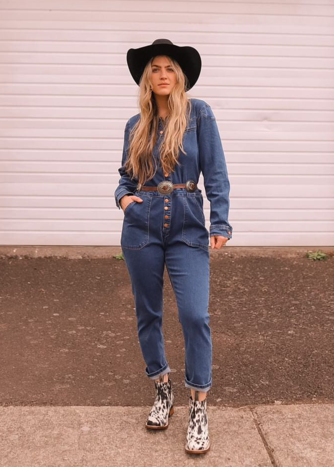 Aurora Cowhide boots for cowgirls