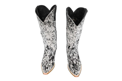 Dakota Cowhide Leather Boots - Size 7 - Western Style Footwear for Women