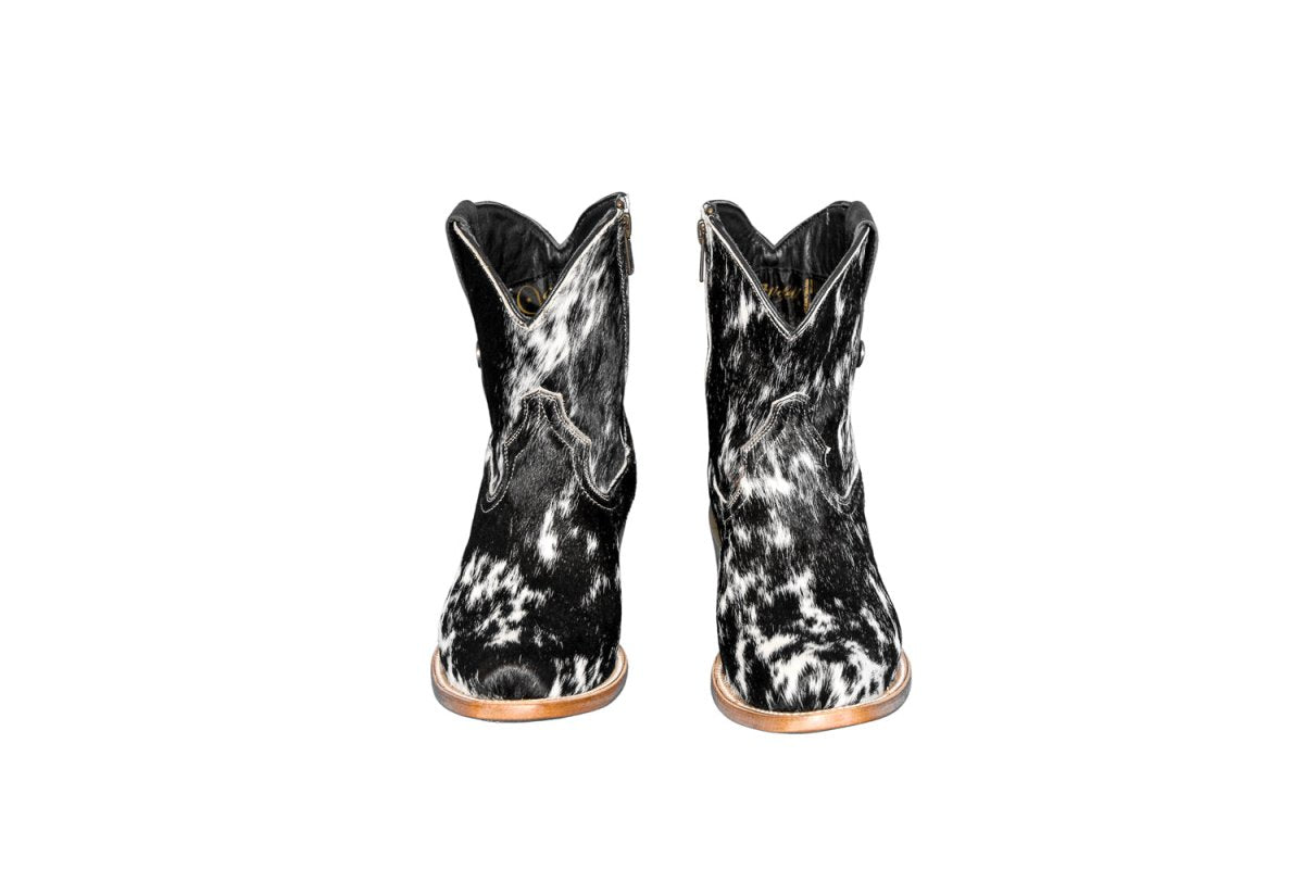 The Loretta Cowhide Boots - Size 6.5 US - Stiefeld Boots