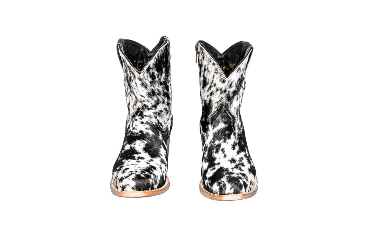 The Loretta Cowhide Boots - Size 7 US - Stiefeld Boots