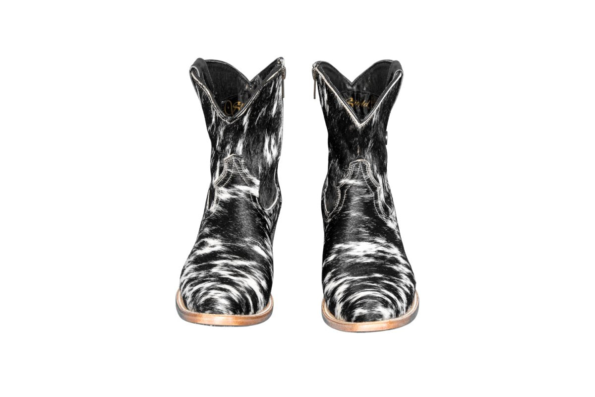 The Loretta Cowhide Boots - Size 7.5 US - Stiefeld Boots