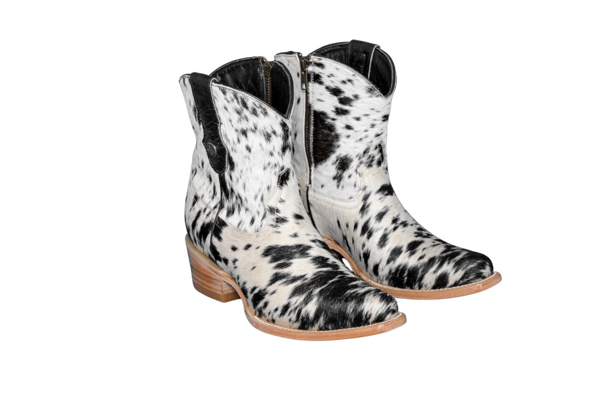 The Loretta Cowhide Boots - Size 8 US - Stiefeld Boots